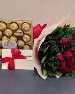 24 red roses bunch w/24 ferrero